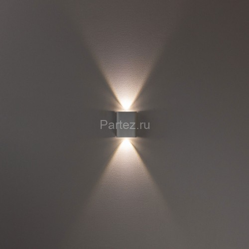 Настенный светильник Citilux CL704401