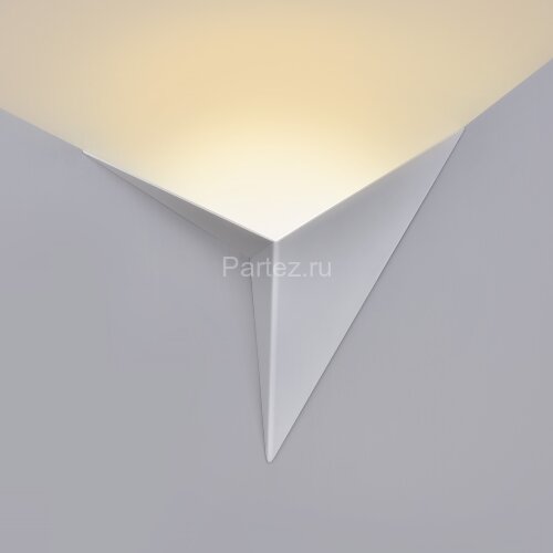 Настенный светильник Elektrostandard MRL LED 3W 1008 IP20 белый