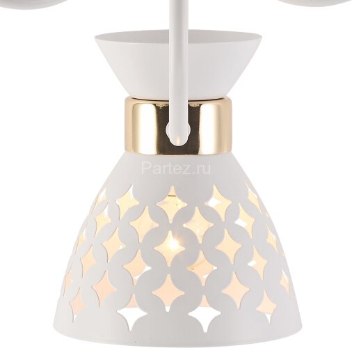 Потолочная люстра Reluce 01579-3.3-03 WH+FGD