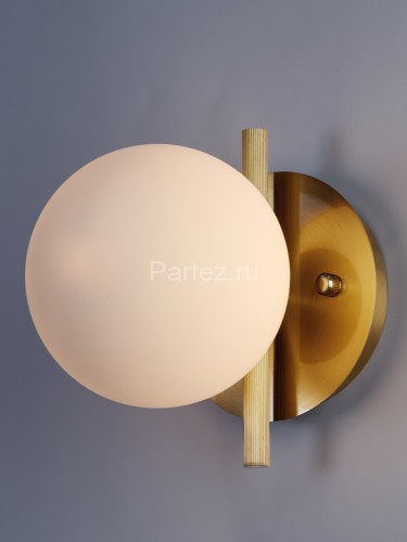 Настенный светильник MyFar MR2070-1W