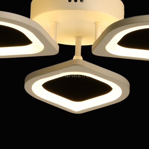 Потолочная люстра DeMarkt 424018203