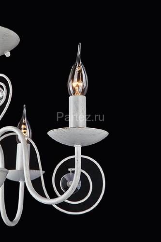 Подвесная люстра Eurosvet 60018/3 белый с золотом