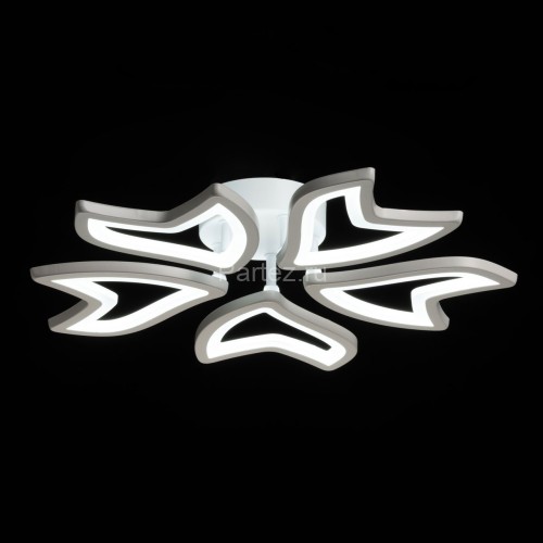 Потолочная люстра DeMarkt 424018905